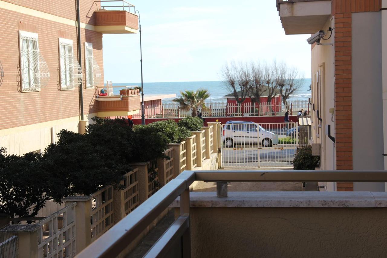 Appartamento Via Dei Fabbri Navali Lido di Ostia Ngoại thất bức ảnh