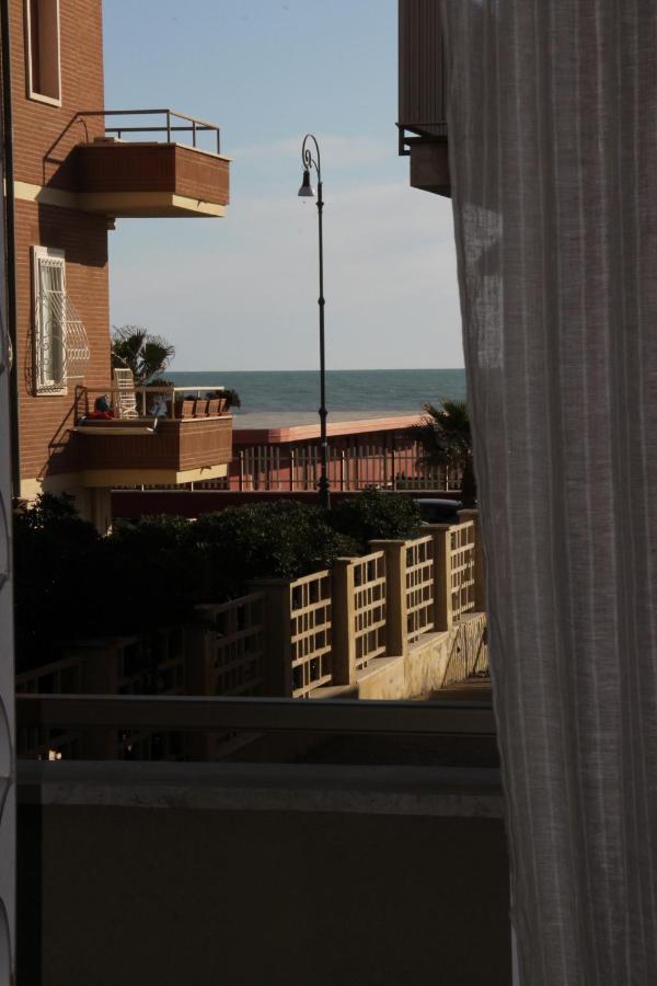 Appartamento Via Dei Fabbri Navali Lido di Ostia Ngoại thất bức ảnh